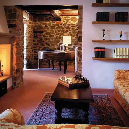 Borgo D'usciano בית חווה *